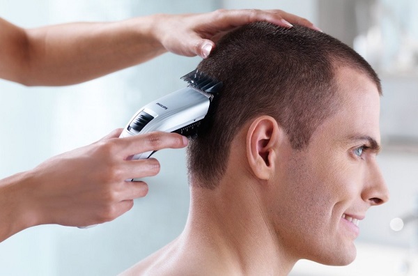Tại sao các Salon tóc lại kiêng kỵ việc cạo trọc đầu