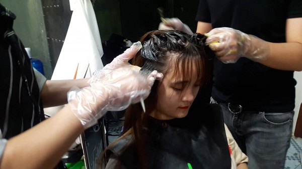 Nhật Bản: Ngành công nghiệp tóc giả tăng trưởng trong đại dịch - YouTube
